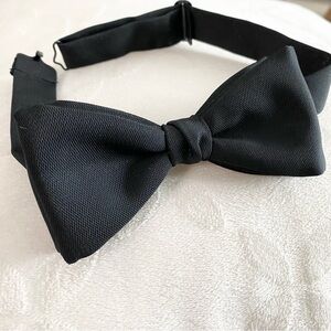 Classic Black Pre-tied Bow Tie Adjustable Formal Tuxedo Wedding Attire